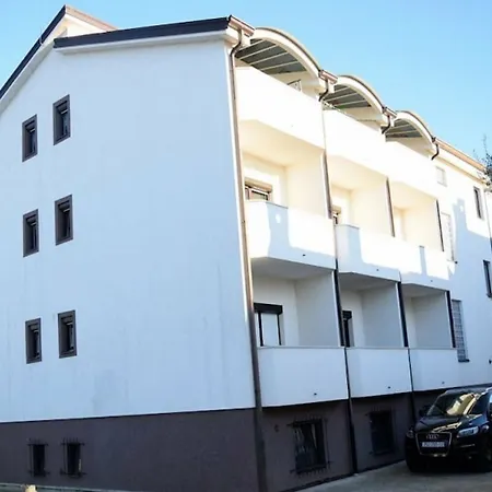 Apartmán Bagi & Pula